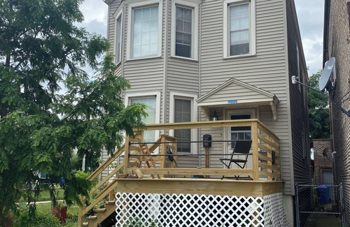 South Chicago Appartement | Cozy 2- bedroom – great kitchen – in a Lakefront Neighborhood