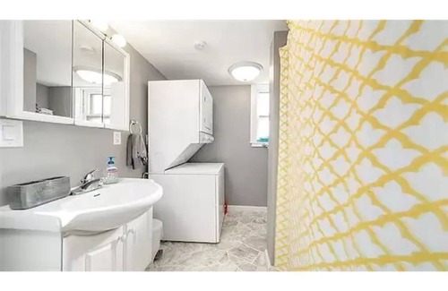 Oregon Maison | Cozy 2-bedroom home in convenient Oregon location