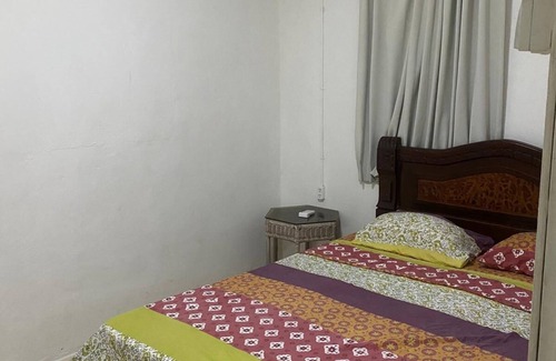 Santa Rosa Maison | Cozy 2-bedroom house with AC, WiFi in brilliant Santa Rosa