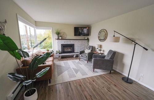 Lynden Maison | Cozy 2-bedroom house in charming Lynden with WiFi