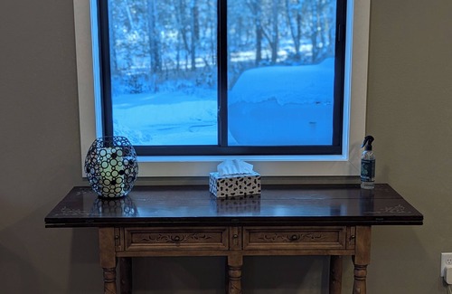 Bemidji Maison | Cozy 2-bedroom house just 4 miles from Bemidji w/plenty of parking