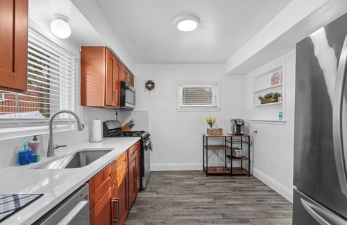 Rockville Maison | Cozy 2-bedroom house in Rockville