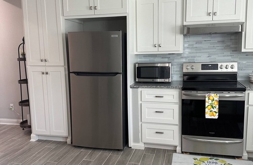 Springdale Maison | Cozy 2-bedroom house in Springdale with WiFi