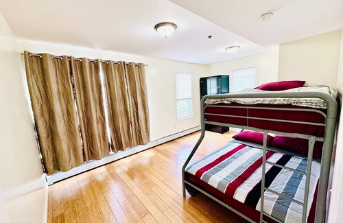 Jamaica Hills Appartement | Cozy 2-bedroom in peaceful Queens with AC