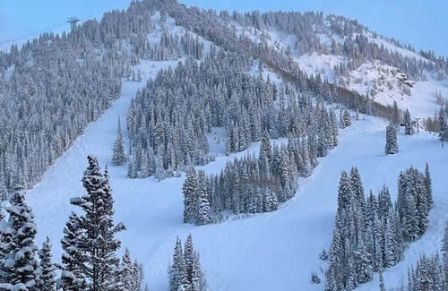 Salt Lake Mountain Resorts Station Balnéaire | Cozy 2-bedroom resort in amazing Snowbird with WiFi, fitness room