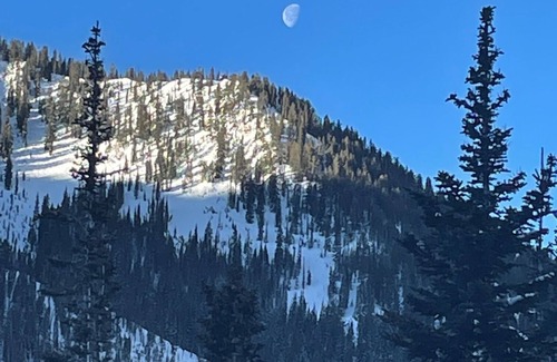 Salt Lake Mountain Resorts Station Balnéaire | Cozy 2-bedroom resort in amazing Snowbird with WiFi, fitness room