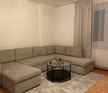 Simmering Appartement | Cozy 2-Bedroom Retreat Near Subway and City Center