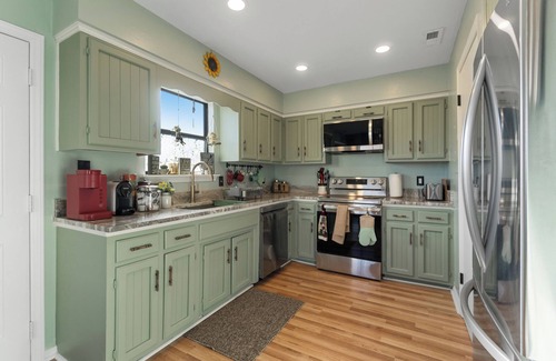 Chic's Beach Maison | Cozy 2-bedroom townhome in peaceful Virginia Beach with AC, WiFi