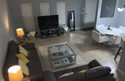 Miramar Maison | Cozy 2-bedroom townhome in awesome Miramar with AC, WiFi