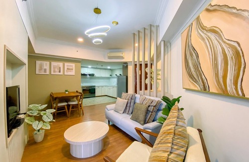 Kuningan Appartement | Cozy 2 Bedrooms Sudirman Tower Apartment by Travelio