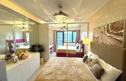 Malate Appartement | Cozy 2 Beds for Family of 4 facing Manila Bay in Shore Residences