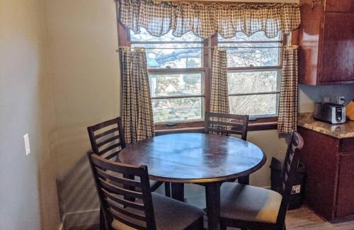 Davenport Maison | Cozy 2 BR House in Davenport