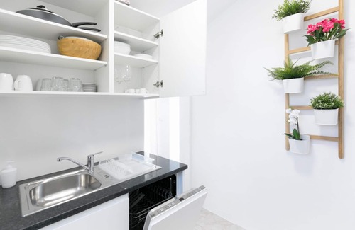 Evora Maison | Cozy 2 Brd House with Terrace - Old Town