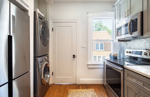 Northwest Appartement | Cozy 2-Level apartment in NW Cleveland Park, AU, National Cathedral, Georgetown