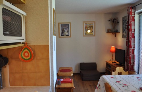 Abondance Appartement | Charmant 2 pièces calme avec balcon, proche pistes!