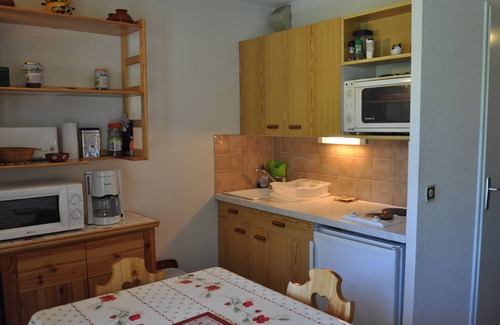 Abondance Appartement | Charmant 2 pièces calme avec balcon, proche pistes!