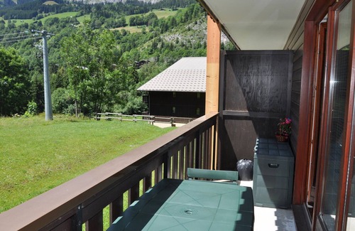 Abondance Appartement | Charmant 2 pièces calme avec balcon, proche pistes!