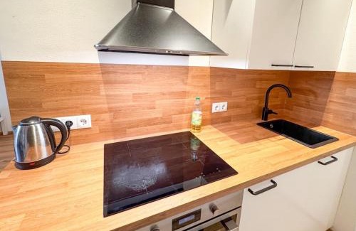 Metternich Appartement | Cozy 2-room apartment with WiFi & SKY