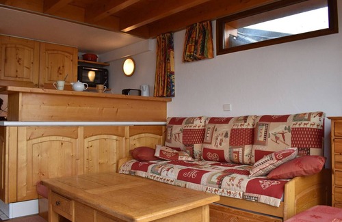 Meribel Centre Appartement | Charmant 2 pièces mezzanine, 6 pers, centre Méribel, proche pistes et commerces