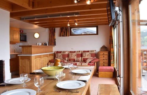 Meribel Centre Appartement | Charmant 2 pièces mezzanine, 6 pers, centre Méribel, proche pistes et commerces