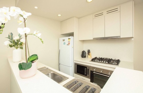 Wentworth Point Appartement | Cozy 2B with free parking