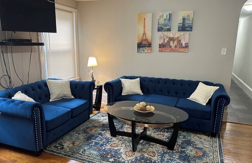 Center City West Appartement | Cozy 2BD/2BA near Rittenhouse sq
