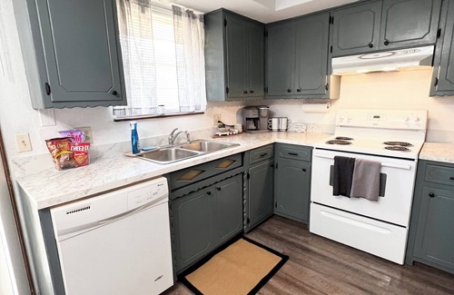 Enid Maison | COZY 2Bedroom/1Bath Duplex