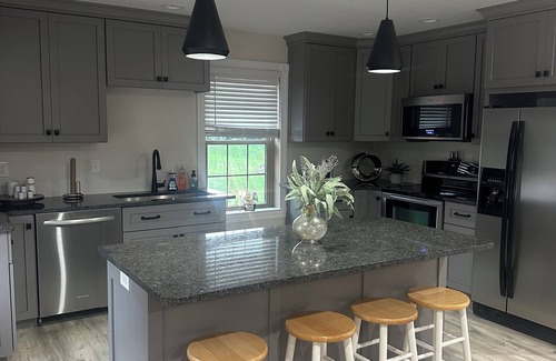 Nisbet Appartement | Cozy 2bedroom second floor apartment close to Lycoming College and PCT, WiFi ac