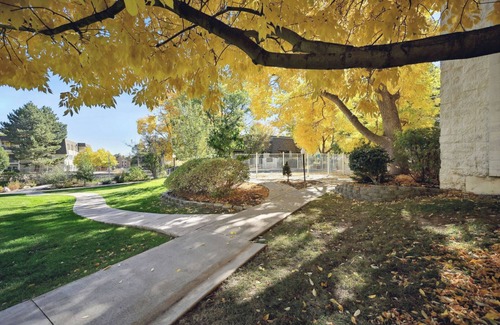 Southeast Appartement | Cozy 2BR/1BA Apt - Close to Denver University!