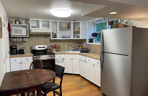 West Stockbridge Appartement | Cozy 2BR/1BA Furnished In-Apartment – Quiet Country