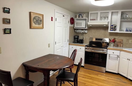 West Stockbridge Appartement | Cozy 2BR/1BA Furnished In-Apartment – Quiet Country
