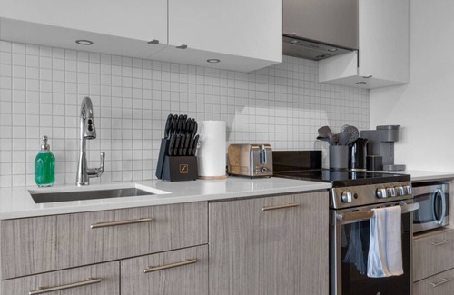 Downtown Toronto Hôtel | Cozy 2BR - 5 min to Eaton Centre - Dundas Sq