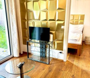 Grinzing Appartement | Cozy 2BR Apartment In Floridsdorf Area