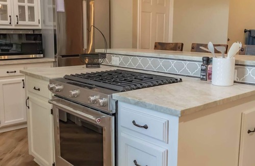 Forestburg Maison | Cozy 2BR Forestburg Escape | Near Wineries & BBQ