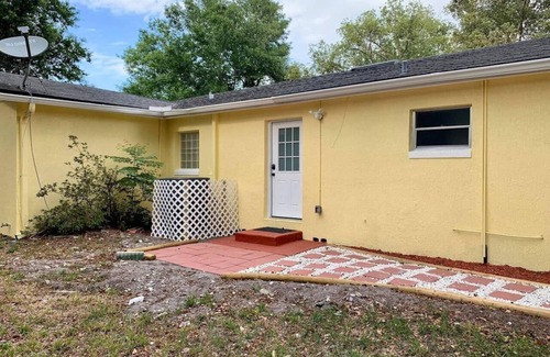 Conway Maison | Cozy 2BR Pet-Friendly 20 Mins to Airport