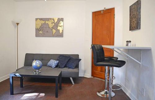 Conway Maison | Cozy 2br Getaway Work-ready & Pets Ok