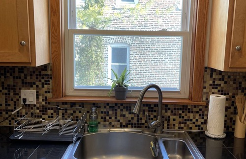 Lower West Side Appartement | Cozy 2BR haus inn Pilsen with patio and fire pit 🔥