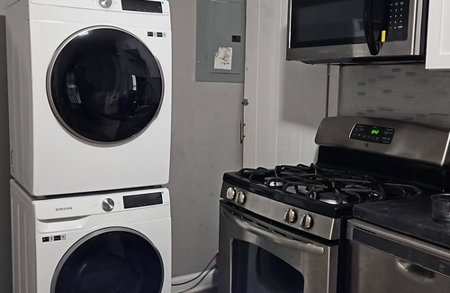 University City Maison | Cozy 2BR Home in Delmar Loop