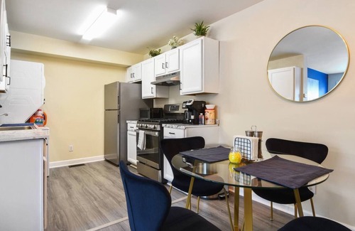Newark Hôtel | Cozy 2BR Modern Free Parking ! 30 min to NYC !
