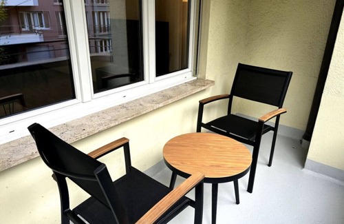Enge Appartement | Cozy 2BR near lake and train station (Wille 8)