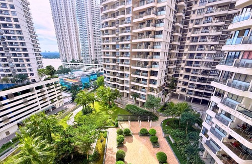 Central District Copropriété | Cozy 2BR Suite @ Country Garden Danga Bay | Near CIQ WiFi Netflix Seafront