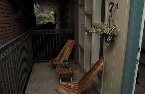 Neartown Appartement | Cozy 3-bedroom 2 bathroom Apartment in Houston. Pool & Modern Comforts