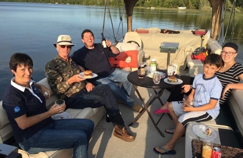 Blackduck Maison | Cozy 3-bedroom/3 Bathroom secluded house on the shore of Moose Lake