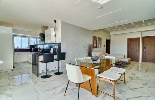 Downtown Santo Domingo Appartement | Cozy 3 bedroom Apt/Outdoor Pool/Gym/parking space