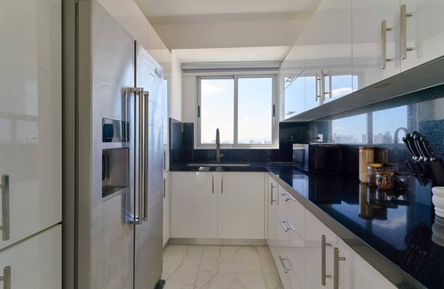 Downtown Santo Domingo Appartement | Cozy 3 bedroom Apt/Outdoor Pool/Gym/parking space