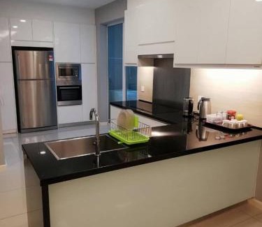 Bunga Paya Pantai Appartement | Cozy 3-bedroom Apartment with Swimming Pool