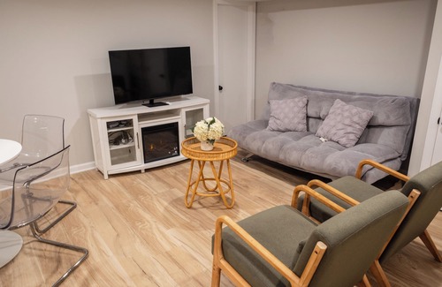 Hillside Maison | Cozy 3-bedroom Basement, close to NYC and Newark airport, on a quiet street.