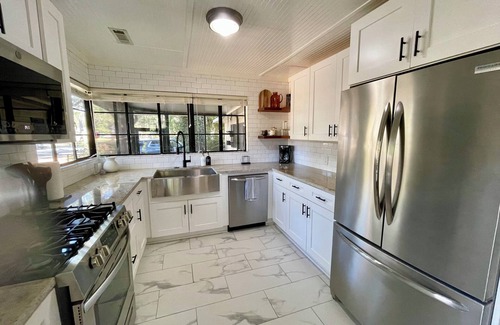 Mossy Oaks Maison | Cozy 3-bedroom bungalow in charming Beaufort