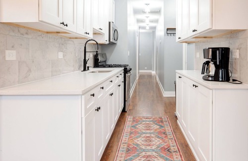 Woodlawn Appartement | Cozy 3-bedroom condo near University of Chicago