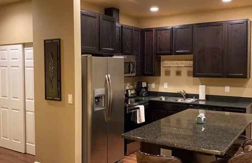 Burien Copropriété | Cozy 3 bedroom Condo on 2nd/Top floor